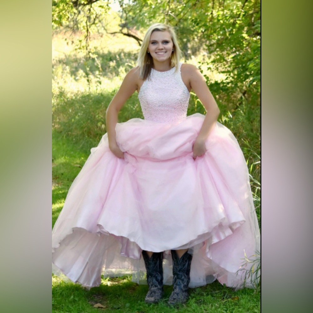 Prom dress - Picture 7 of 10